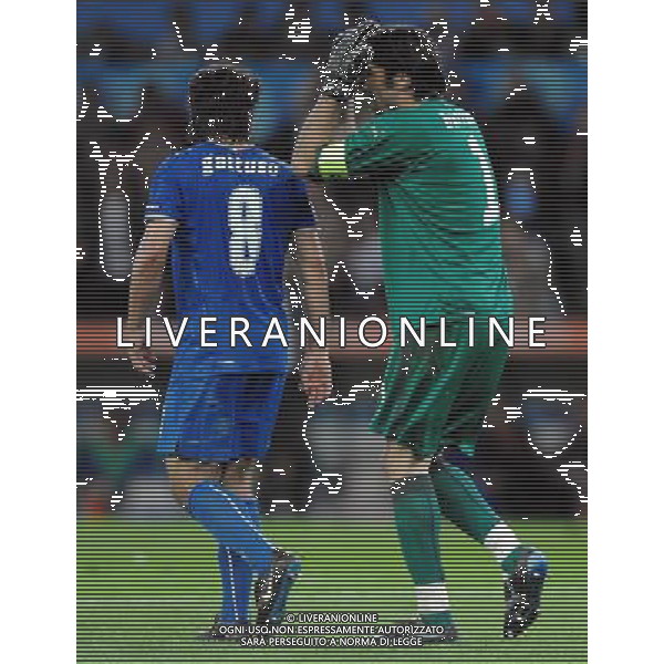 UEFA EURO 2008 Gruppo C M06 Berna - 09.06.2008 Olanda-Italia Nella Foto:BUFFON SI ARRABBIA DOPO IL TERZO GOL /Ph.Vitez-Ag. Aldo Liverani