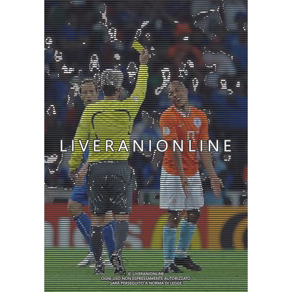 UEFA EURO 2008 Gruppo C M06 Berna - 09.06.2008 Olanda-Italia Nella Foto:DE JONG AMMONITO /Ph.Vitez-Ag. Aldo Liverani
