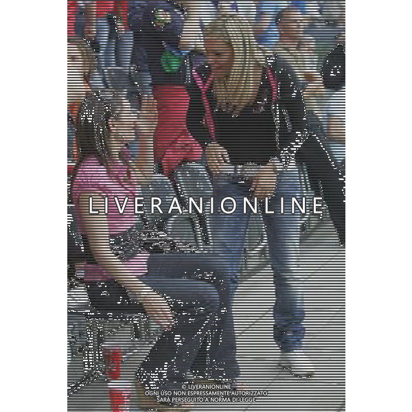 Prepartita Olanda - Italia 09/06/2008 Europei nella foto TAMARA PISNOLI MOGLIE DI DANIELE DE ROSSI E GENNARO GATTUSO ph Luzzani/Ag. Aldo Liverani sas