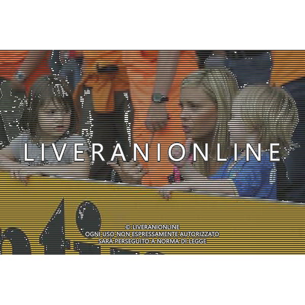 Prepartita Olanda - Italia 09/06/2008 Europei nella foto LA MOGLIE E FIGLIA DI DANIELE DE ROSSI CON LA FIGLIA DI GATTUSO ph Luzzani/Ag. Aldo Liverani sas