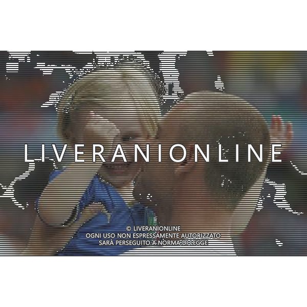 Prepartita Olanda - Italia 09/06/2008 Europei nella foto DANIELE DE ROSSI CON LA FIGLIA ph Luzzani/Ag. Aldo Liverani sas