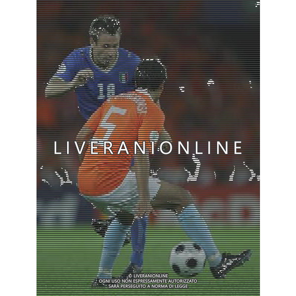 Olanda - Italia 09/06/2008 Europei 2008 nella foto ANTONIO CASSANO E VAN BRONCKHORST ph Luzzani/Ag. Aldo Liverani sas