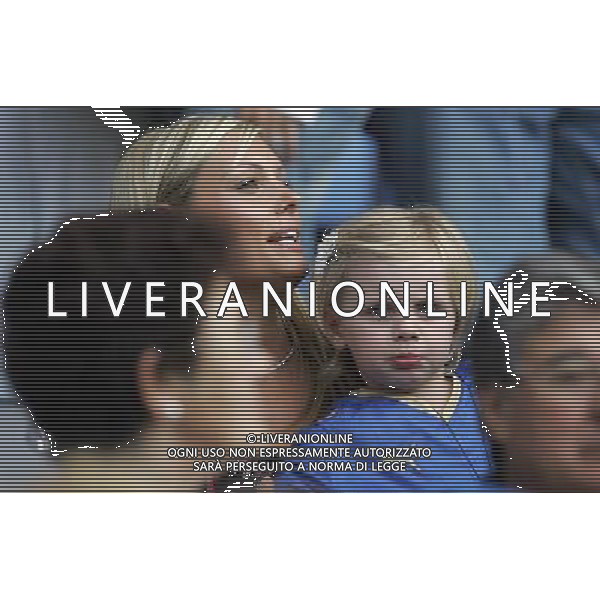 UEFA EURO 2008 Gruppo C M06 Berna - 09.06.2008 Olanda-Italia Nella Foto:MOGLIE DI DANIELE DE ROSSI CON LA FIGLIA /Ph.Vitez-Ag. Aldo Liverani