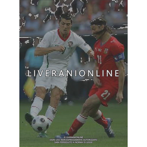 Repubblica Ceca - Portogallo 11/06/2008 Europei Svizzera nella foto cristiano ronaldo e ujfalusi ph luzzani/Ag. Aldo Liverani Sas