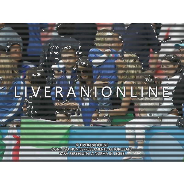 Italia - Romania 13/06/2008 Europei Zurigo nella foto la moglie di daniele de rossi con la figlia e di Gennaro Gattuso ph luzzani/Ag. Aldo Liverani Sas