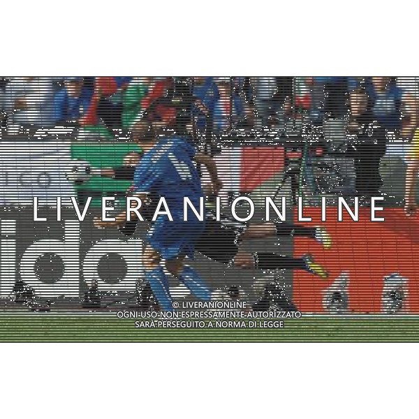 UEFA EURO 2008 Gruppo C M13 Zurigo - 13.06.2008 Italia-Romania Nella Foto:LOBONTO ANTICIPA CHIELLINI /Ph.Vitez-Ag. Aldo Liverani