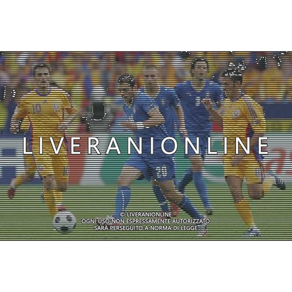 Italia-Romania UEFA EURO 2008 Gruppo C M13 Zurigo - 13.06.2008 Nella Foto: simone perrotta, adrian mutu e codrea Ph.Luzzani/Ag. Aldo Liverani