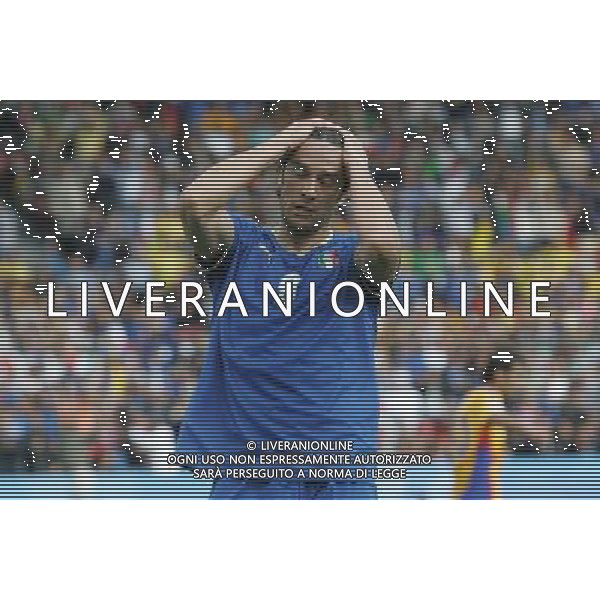 Italia-Romania UEFA EURO 2008 Gruppo C M13 Zurigo - 13.06.2008 Nella Foto: la delusione di luca toni dopo il gol annullato Ph.Luzzani/Ag. Aldo Liverani