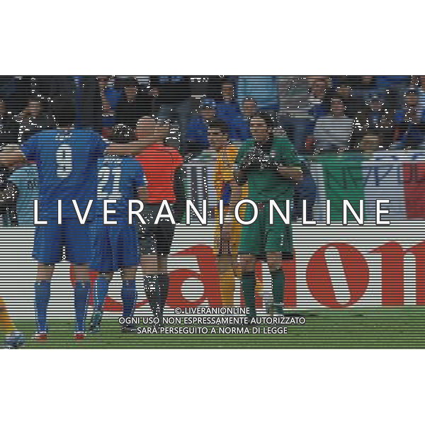 UEFA EURO 2008 Gruppo C M13 Zurigo - 13.06.2008 Italia-Romania Nella Foto:BUFFON PROTESTA PER IL RIGORE /Ph.Vitez-Ag. Aldo Liverani