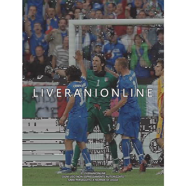 UEFA EURO 2008 Gruppo C M13 Zurigo - 13.06.2008 Italia-Romania Nella Foto:BUFFON ESULTA PER IL RIGORE PARATO /Ph.Vitez-Ag. Aldo Liverani