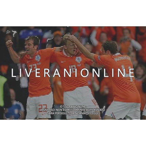 esultanza dopo il gol di Dirk Kuyt - 13.06.2008 - Francia / Olanda - Europei 2008 - Berna copyright by firo sportphoto /Ag. Aldo Liverani - ITALY ONLY -