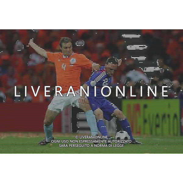 Joris Mathijsen e Franck Ribery - 13.06.2008 - Francia / Olanda - Europei 2008 - Berna copyright by firo sportphoto /Ag. Aldo Liverani - ITALY ONLY -