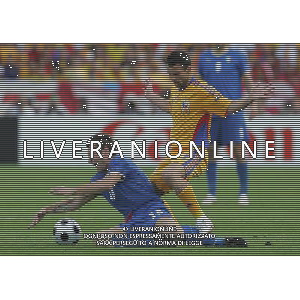 Zurigo (CH) 13-06-2008 Campionato Europeo Calcio EURO2008 italia-romania 1:1 nella foto antonio cassano e razvan rat ph marco luzzani/ag aldo liverani s.a.s.