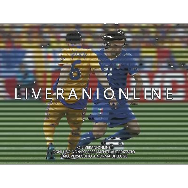 Zurigo (CH) 13-06-2008 Campionato Europeo Calcio EURO2008 italia-romania 1:1 nella foto andrea pirlo e mirel radoi ph marco luzzani/ag aldo liverani s.a.s.