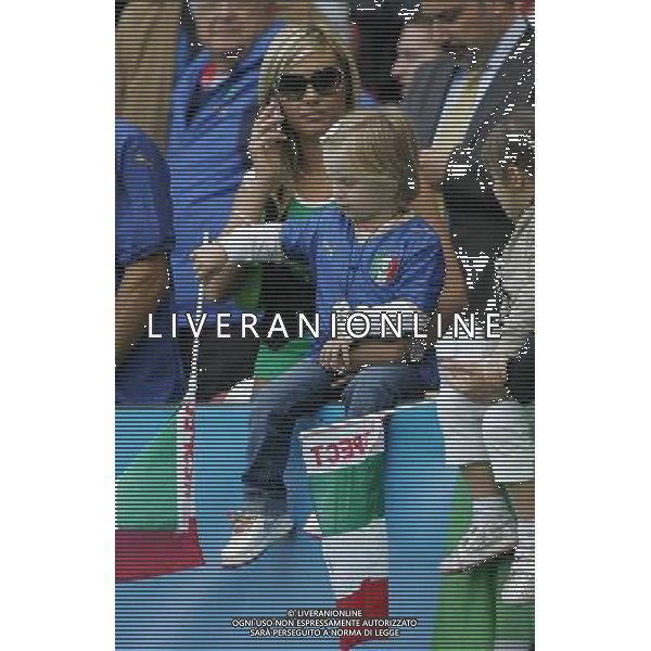 Zurigo (CH) 13-06-2008 Campionato Europeo Calcio EURO2008 italia-romania 1:1 nella foto moglie figlia di de rossi ph marco luzzani/ag aldo liverani s.a.s.