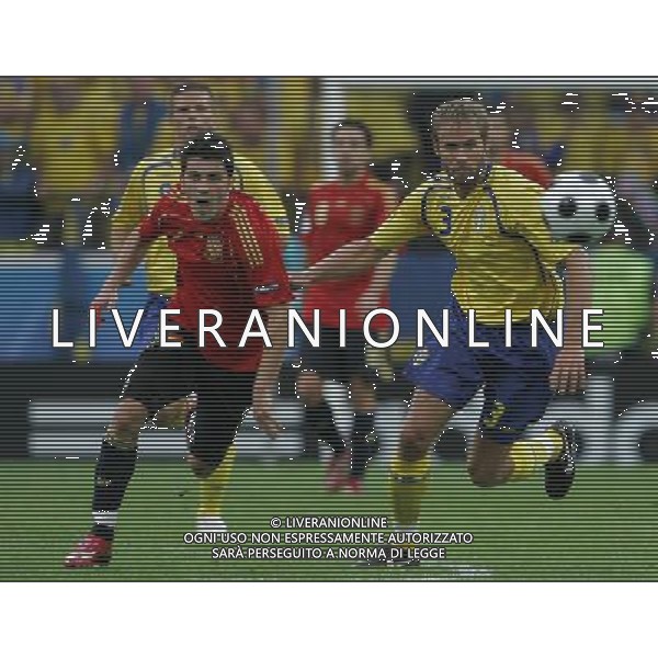 Svezia - Spagna 14/06/2008 Europei Innsbruck nella foto mellberg e david villa ph luzzani/Ag. Aldo Liverani Sas