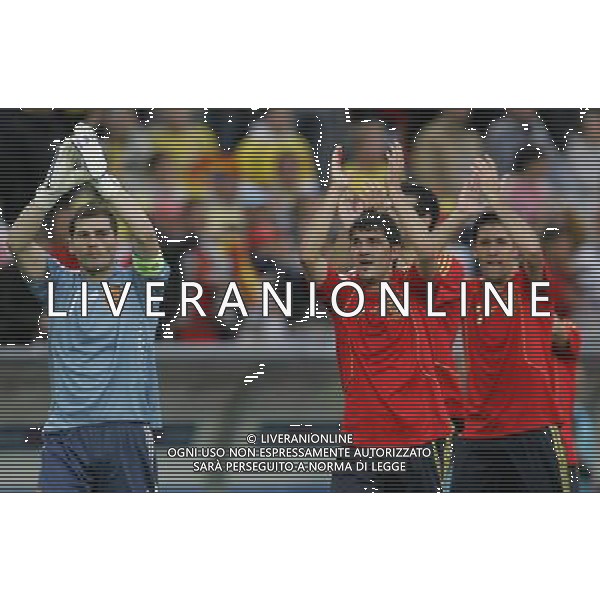 Svezia - Spagna 14/06/2008 Europei Innsbruck nella foto esultanza di casillas e david villa a fine gara ph luzzani/Ag. Aldo Liverani Sas