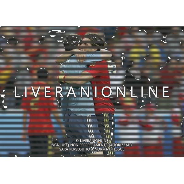 Innsbruck (AUT) 14-06-2008 Campionato europeoo calcio EURO2008 svezia-spagna 1:2 nella foto iker cassillas esulta a fine gara con sergio ramos ph marco luzzani/ag aldo liverani s.p.a.