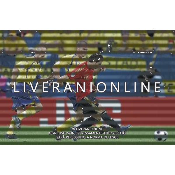 Innsbruck (AUT) 14-06-2008 Campionato europeoo calcio EURO2008 svezia-spagna 1:2 nella foto santi cazorla, daniel andersson e fredrik ljungberg ph marco luzzani/ag aldo liverani s.p.a.