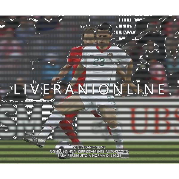 Svizzera - Portogallo 15/06/2008 Europei 2008 nella foto helder postiga e muller ph luzzani/Ag. Aldo Liverani sas