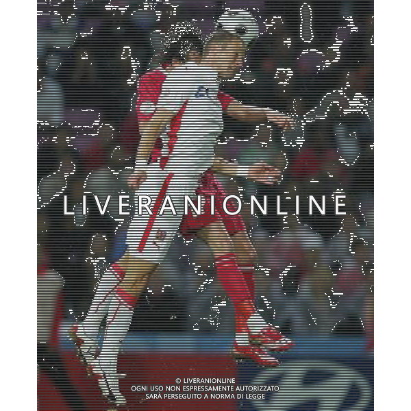 Turchia - Repubblica Ceca 3:2 15.06.2008 Europei 2008 Ginevra nella foto Tuncay Sanli con David Rozehnal copyright by firo sportphoto/Ag. Aldo Liverani sas - ITALY ONLY -