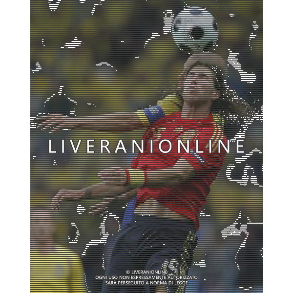 Svezia - Spagna 14/06/2008 Europei Innsbruck nella foto sergio ramos e ljungberg ph luzzani/Ag. Aldo Liverani Sas