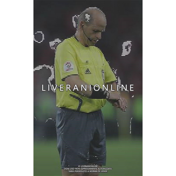 Basilea (CH) 15-06-2008 Campionato europeo calcio EURO2008 svizzera-portogallo 2:0 nella foto arbitro konrad plautz ph marco luzzani/ag aldo liverani s.a.s.