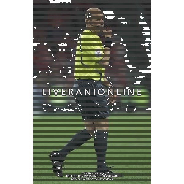 Basilea (CH) 15-06-2008 Campionato europeo calcio EURO2008 svizzera-portogallo 2:0 nella foto arbitro konrad plautz ph marco luzzani/ag aldo liverani s.a.s.