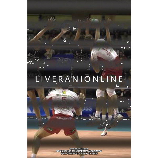 RAVENNA 23/10/03 FINALE SUPERCOPPA ITALIANA SISLEY TREVISO-LUBE MACERATA nella foto muro sisley* foto gigi arcaini/ag.aldo liverani