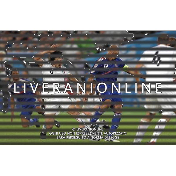 UEFA EURO 2008 Gruppo C M22 Zurigo - 17.06.2008 Francia-Italia Nella Foto: gennaro GATTUSO ANTICIPA thierry HENRY /Ph.Vitez-Ag. Aldo Liverani