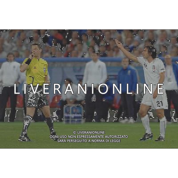 UEFA EURO 2008 Gruppo C M22 Zurigo - 17.06.2008 Francia-Italia Nella Foto: andrea PIRLO PROTESTA con l\'arbitro PER L\'AMMONIZIONE /Ph.Vitez-Ag. Aldo Liverani