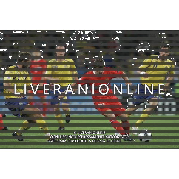 Russia - Svezia 18/06/2008 Europei Innsbruck nella foto arshavin, mellberg e elmander ph luzzani/Ag. Aldo Liverani sas