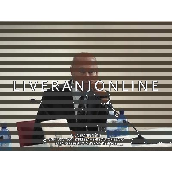 PAOLO MIELI PRESENTAZIONE DEL LIBRO DI CARLO MARIA LOMARTIRE \' IL QUALUNQUISTA GUGLIELMO GIANNI E L\'ANTIPOLITICA\' ALLA MONDADORI MULTICENTER DI MILANO FOTO ANTONIO SORANO - AG. ALDO LIVERANI SAS