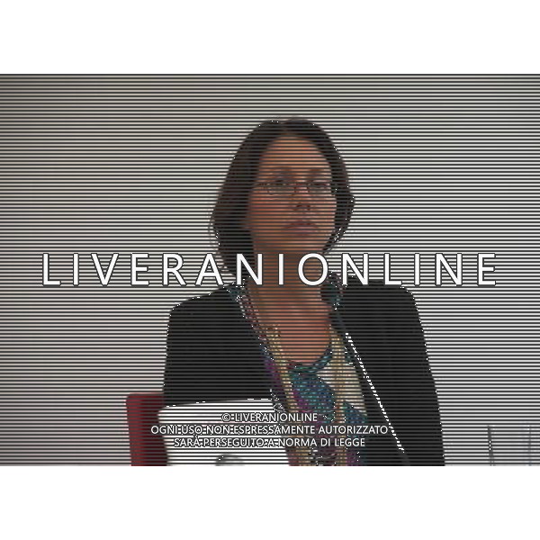 SABINA CIUFFINI PRESENTAZIONE DEL LIBRO DI CARLO MARIA LOMARTIRE \' IL QUALUNQUISTA GUGLIELMO GIANNI E L\'ANTIPOLITICA\' ALLA MONDADORI MULTICENTER DI MILANO FOTO ANTONIO SORANO - AG. ALDO LIVERANI SAS
