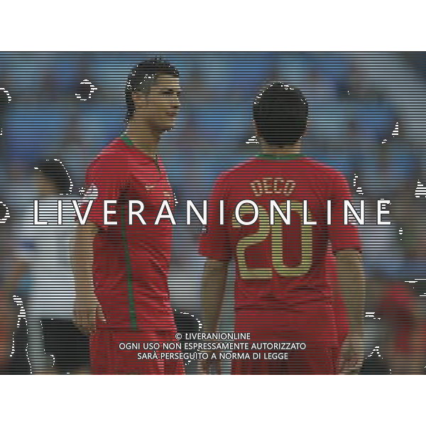 Basilea 19-06-2008 Campionato europeo calcio EURO2008 Portogallo-Germania 2:3 nella foto cristiano ronaldo e deco ph marco luzzani/ag aldo liverani s.a.s. 