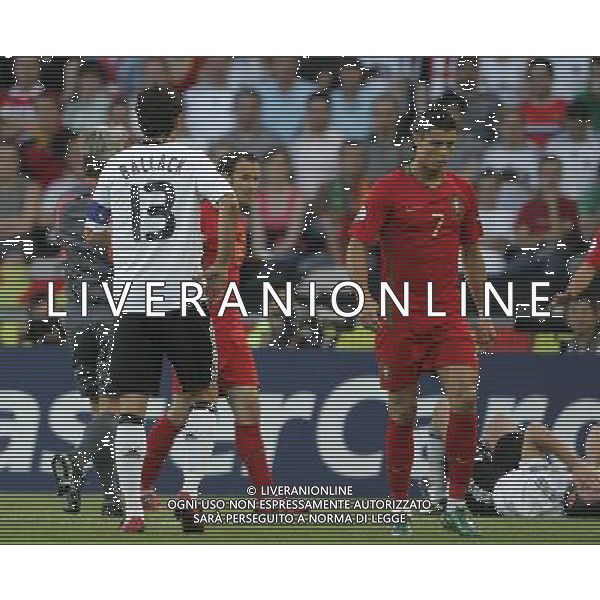 Basilea 19-06-2008 Campionato europeo calcio EURO2008 Portogallo-Germania 2:3 nella foto michael ballack e cristiano ronaldo ph marco luzzani/ag aldo liverani s.a.s. 