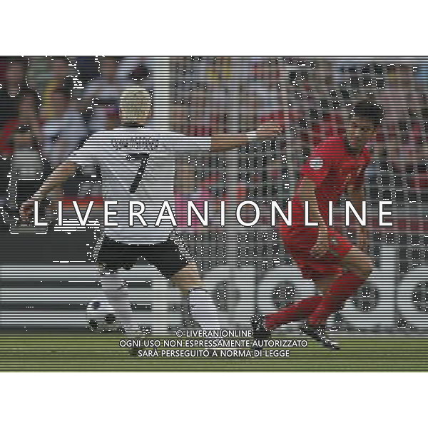 Basilea 19-06-2008 Campionato europeo calcio EURO2008 Portogallo-Germania 2:3 nella foto bastian schweinsteiger e paulo ferreira ph marco luzzani/ag aldo liverani s.a.s. 