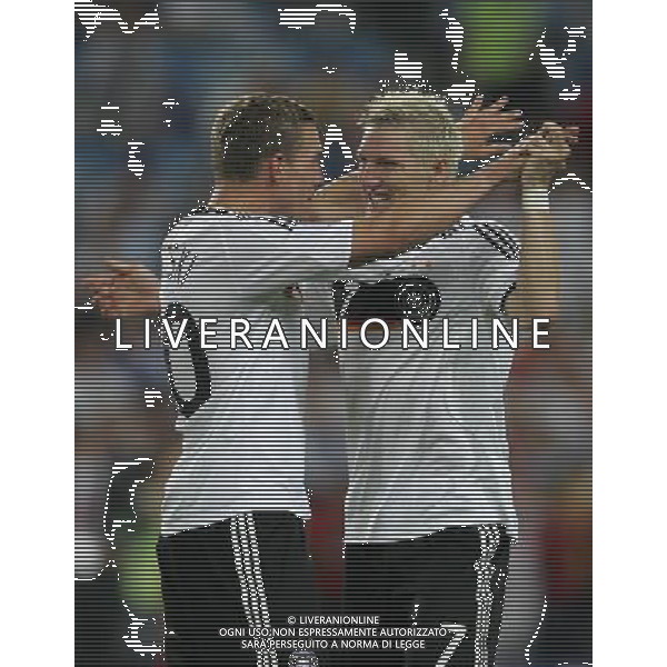Basilea 19-06-2008 Campionato europeo calcio EURO2008 Portogallo-Germania 2:3 nella foto lukas podolski e bastian schweinsteiger ph marco luzzani/ag aldo liverani s.a.s. 