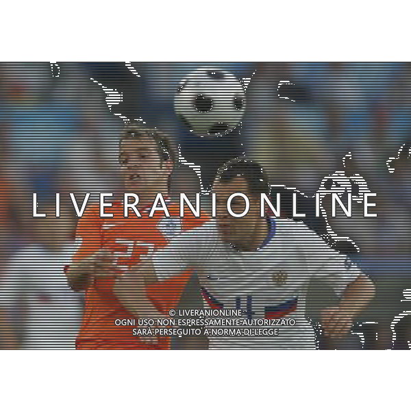 Olanda - Russia 21/06/2008 Europei basilea nella foto van der vaart e ignashevic Ph luzzani/Ag. Aldo Liverani Sas