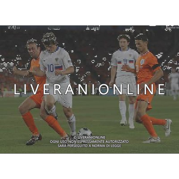 Olanda - Russia 21/06/2008 Europei basilea nella foto mathijsen e arshavin Ph luzzani/Ag. Aldo Liverani Sas