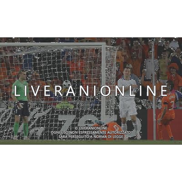 Olanda - Russia 21/06/2008 Europei basilea nella foto il gol del pareggio di ruud van nilsterooy Ph luzzani/Ag. Aldo Liverani Sas