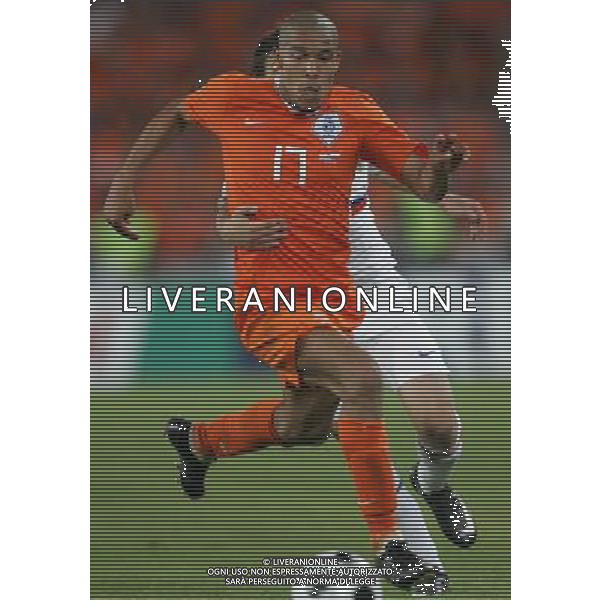 Basilea (CH) 21-06-2008 Campionato europeo calcio EURO2008 quarti di finale olanda-russia 1:3 nella foto nigel de jong e andrei arshavin ph marco luzzani/ag aldo liverani s.a.s.