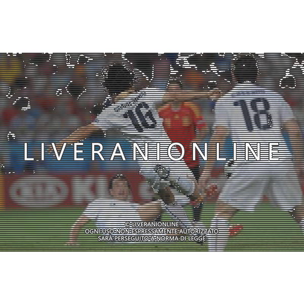 UEFA EURO 2008 Quarti di Finale M28 - Spagna-Italia Vienna - 22.06.2008 Spagna-Italia Nella Foto:CAMONARESI OCCASIONE DA GOL SALVATO SULLA LINEA /Ph.Vitez-Ag. Aldo Liverani