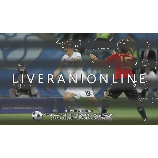 Vienna (AUT) 22-06-2008 Campionato europeo calcio EURO2008 quarto di finale spagna-italia nella foto massimo ambrosini e sergio ramos ph marco luzzani/ag aldo liverani s.a.s.