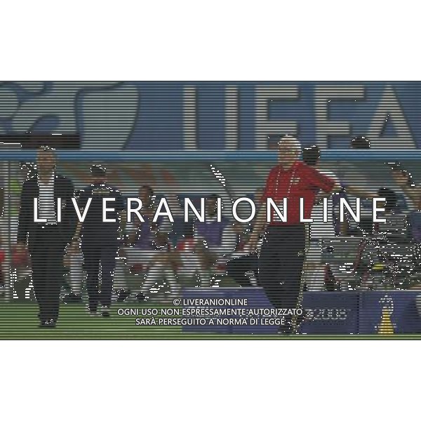 Vienna (AUT) 22-06-2008 Campionato europeo calcio EURO2008 quarto di finale spagna-italia nella foto luis aragones e roberto donadoni ph marco luzzani/ag aldo liverani s.a.s.