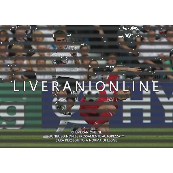 Germania - Turchia 25.06.2008 semifinale Europei nella foto PHILIPP LAHM con SSabri Sarioglu copyright by firo sportphoto/Ag. Aldo Liverani Sas - ITALY ONLY -