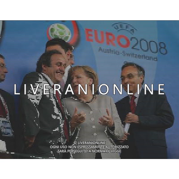 Germania - Turchia 25.06.2008 semifinale Europei nella foto Angela Merkel con Michel Platini copyright by firo sportphoto/Ag. Aldo Liverani Sas - ITALY ONLY -