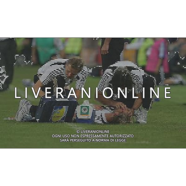 Germania - Turchia 25.06.2008 semifinale Europei nella foto Simon Rolfes a terra viene medicato copyright by firo sportphoto/Ag. Aldo Liverani Sas - ITALY ONLY -