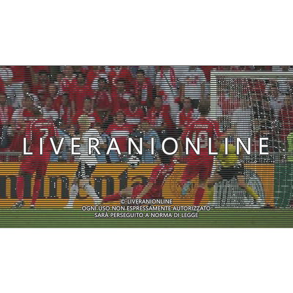 Germania - Turchia 25.06.2008 semifinale Europei nella foto il gol del pareggio di BAstian Schweinsteiger del 1-1 copyright by firo sportphoto/Ag. Aldo Liverani Sas - ITALY ONLY -