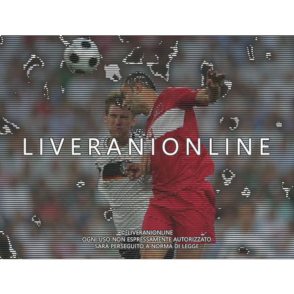 Germania - Turchia 25.06.2008 semifinale Europei nella foto Per Mertesacker con Semih Senturk copyright by firo sportphoto/Ag. Aldo Liverani Sas - ITALY ONLY -